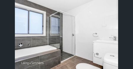 Craftfully Designed Duplex in a Quiet Pocket of Denham Court! - Photo 5