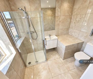 6 bedroom semi-detached house to rent - Photo 6