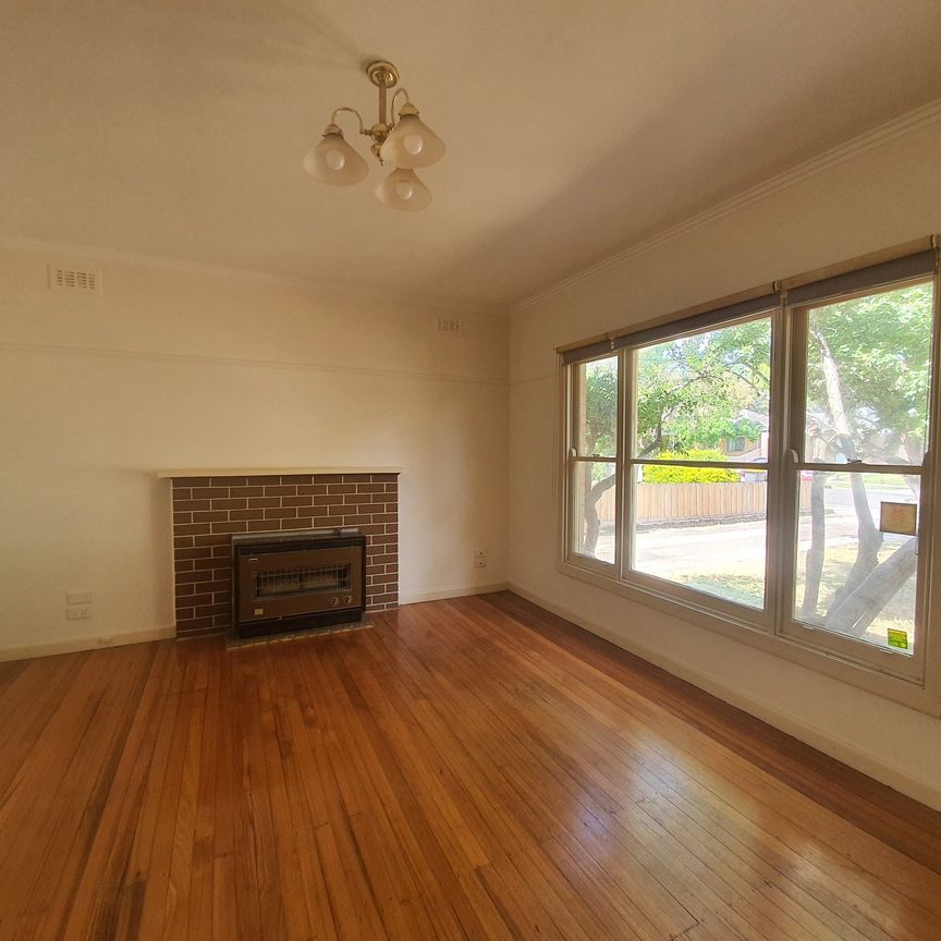 6 MONTH LEASE ONLY! - Photo 1