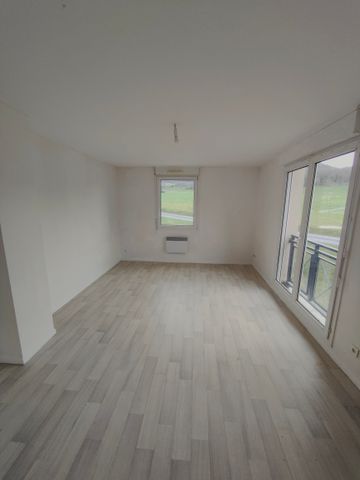Location - Appartement T4 - 85 m² - Ornans - Photo 2