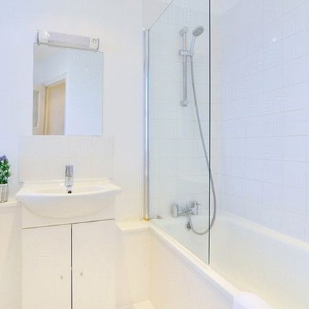 Hill Street, Mayfair - Photo 3