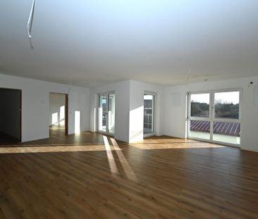 Neubau-Erstbezug! 4-Zimmer-Wohnung in XL Seubersdorf - Zentral - Photo 3