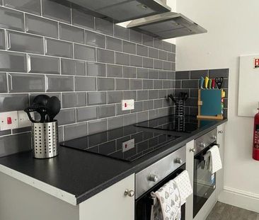 1 bedroom in a house share to rent - Photo 5