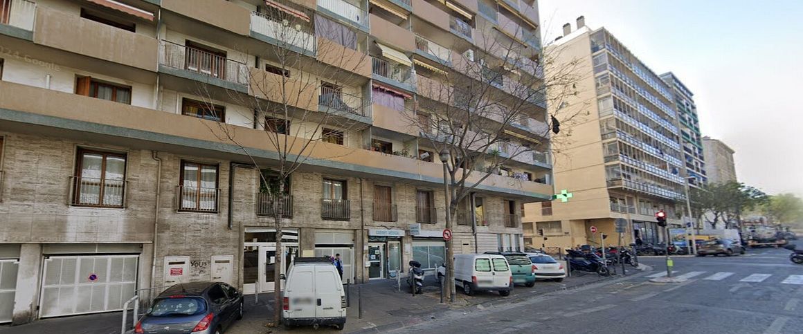 Appartement 2 pièces 44m2 MARSEILLE 3EME 706 euros - Photo 1