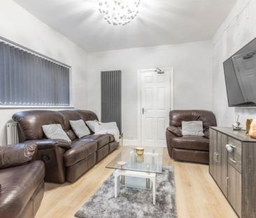 6 bedroom terraced house to rent - Photo 1