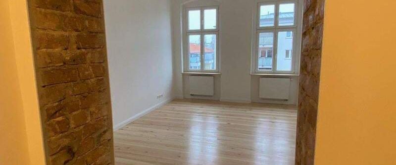 Halensee/ Erstbezug nach Sanierung- Altbauwohnung mit Wohnküche, Duschbad, Dielen etc. - Photo 1