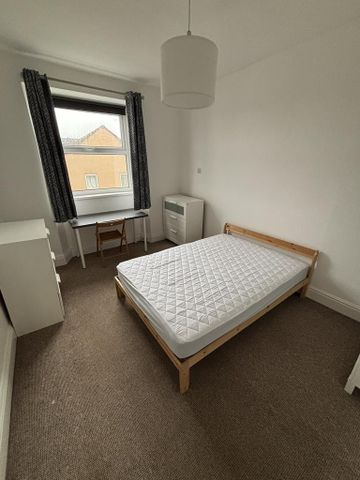 6 bedroom terraced house to rent - Photo 5