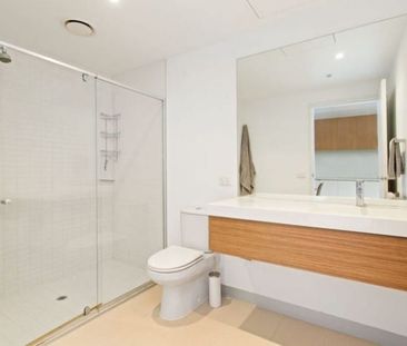 FULLY FURNSIHED – Oversized One Bedroom In City Centre! - Photo 2