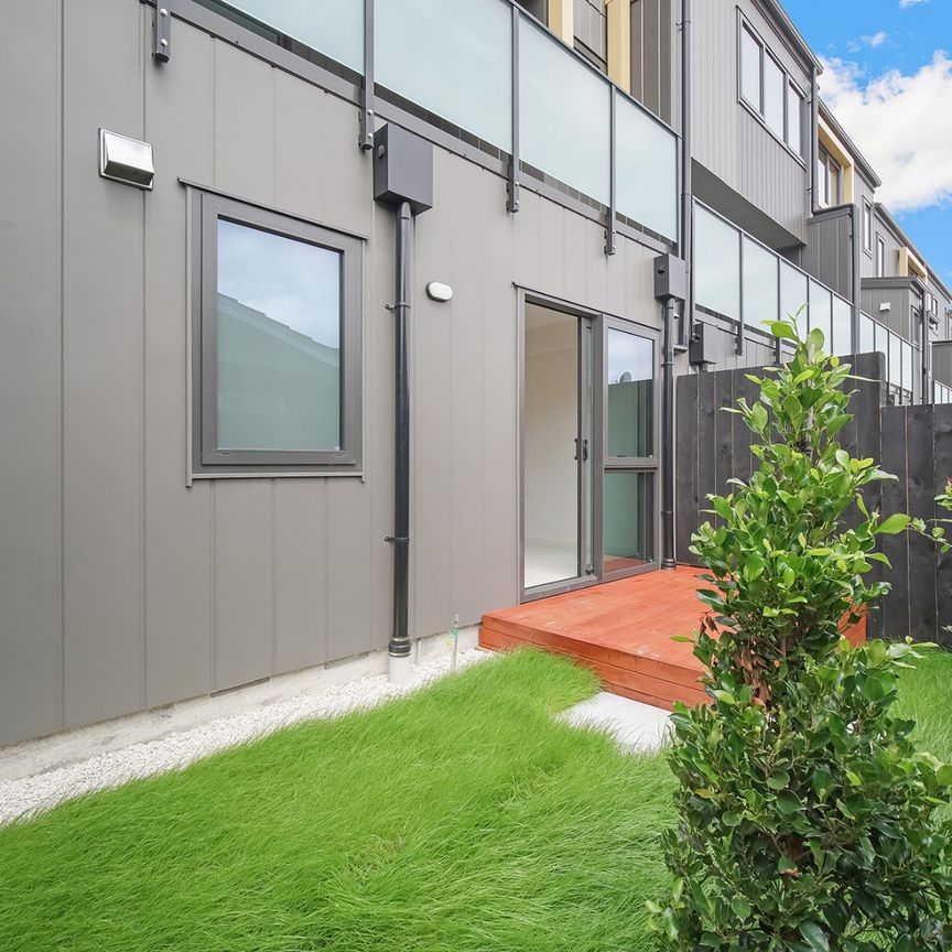 Close to everywhere. - Photo 1