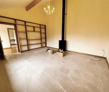 3 bedroom detached house to rent - Photo 3