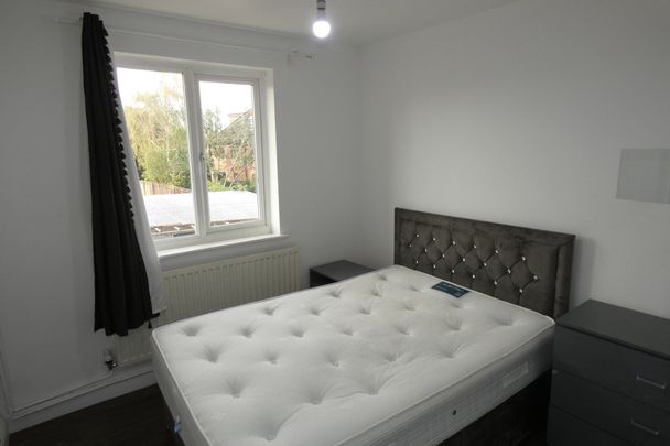 Tavistock Avenue - Photo 1