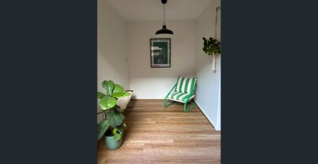 Tranquil Light Filled 2 Bedroom & Study Oasis in the Heart of Yarraville! - Photo 3