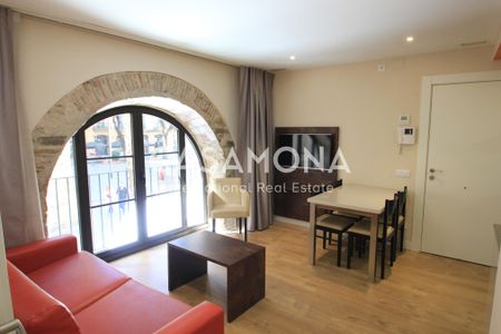 Spacious 2 Bedroom Apartment next to La Rambla - Photo 5