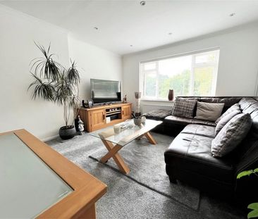 2 bedroom maisonette to rent - Photo 2