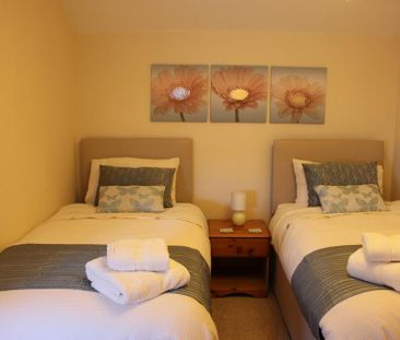 2 bedroom flat to rent - Photo 3