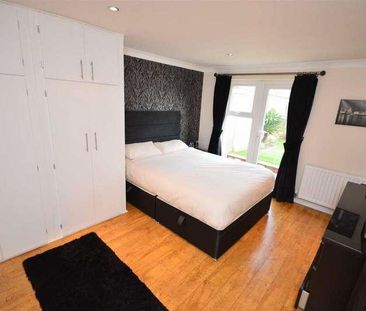 Sandon Cresent, Little Neston, CH64 - Photo 5