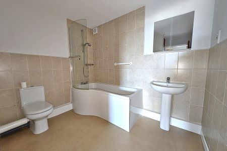 Flat 4 Ladybower Court, 85 Everard Avenue, S17 - Photo 5