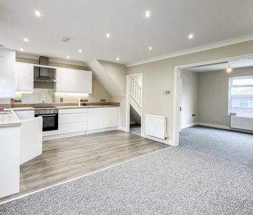 3 bedroom semi-detached house to rent - Photo 6