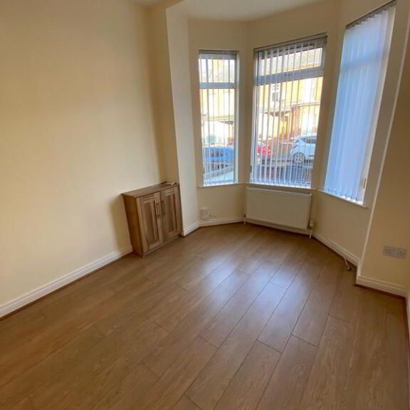 32 Edinburgh Street, Belfast, BT9 7DS - Photo 1