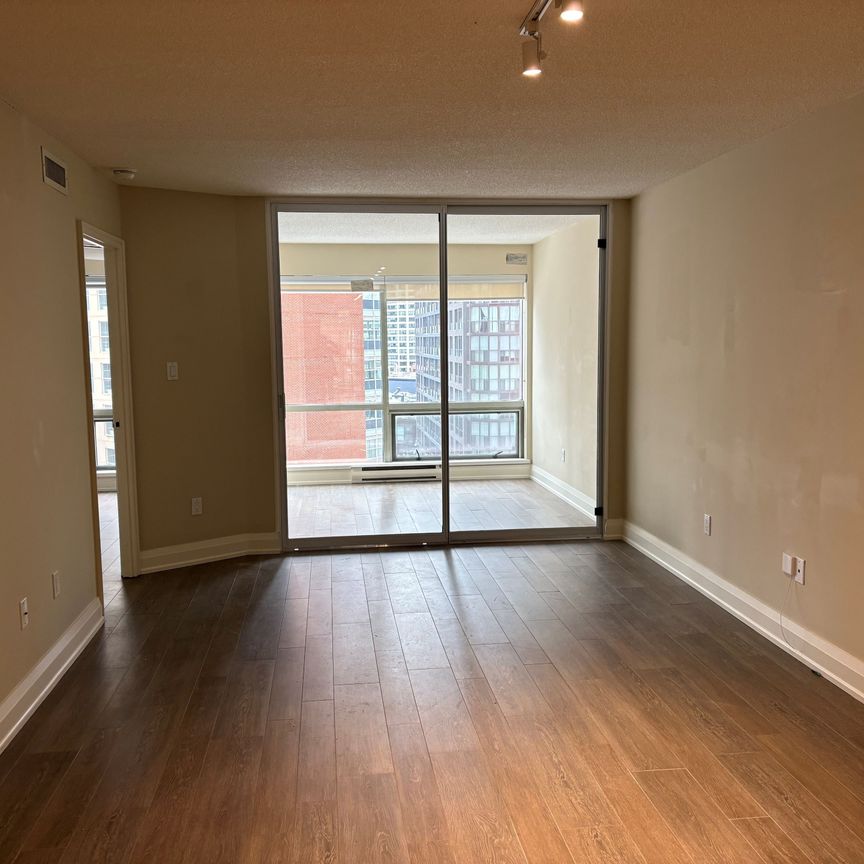 For Lease - 1001 Bay Street Unit# 706, Toronto, Ontario - Photo 1