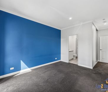 MODERN, LOW MAINTENANCE LIVING - Photo 3