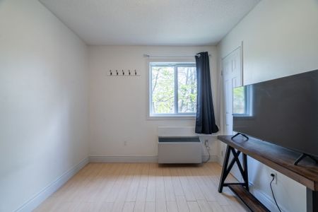 For Lease - 3835 Lake Shore Boulevard Unit# 305, Toronto, Ontario - Photo 4