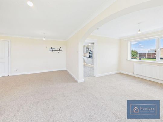 3 bedroom detached bungalow to rent - Photo 1
