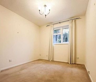 Avon Drive, Alderbury, SP5 - Photo 2