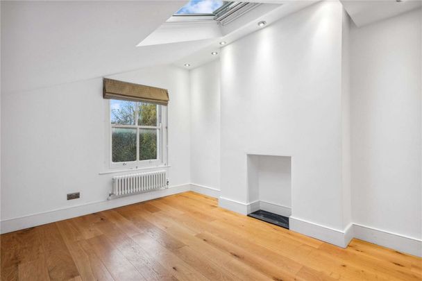 Cicada Road, London, SW18 2NP - Photo 1