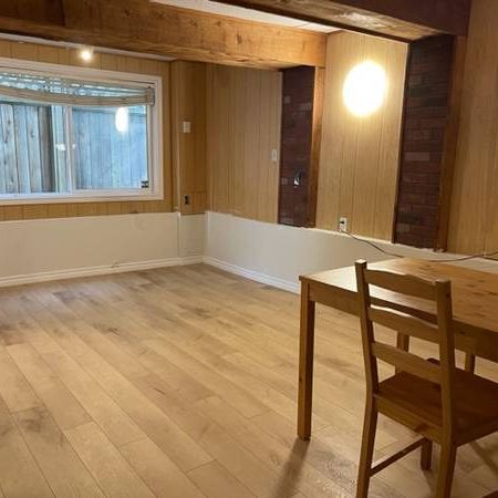 close to UBC 3 bedroom 1 bath house (share suite near UBC) - Photo 1