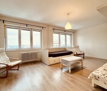 Pronájem bytu 2+1 54 m² - Photo 1