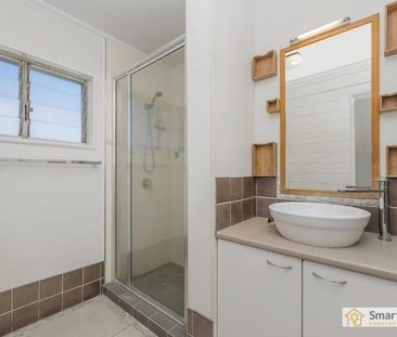 22 Wandella Crescent, Cranbrook QLD 4814 - House For Rent | Domain - Photo 5