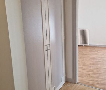 Location Appartement 2 pièces 40m² - Photo 3