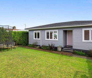 Tidy 2 bedrooms, Northcote - Photo 2