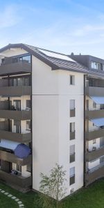 Spacious fully renovated studio with large balcony - Photo 4