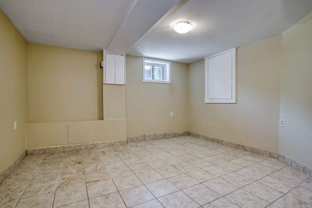 For Lease - 218 Broadview Avenue Unit# Lower, Toronto, Ontario - Photo 5