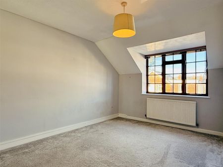 White Horse Square, Hereford - Photo 3