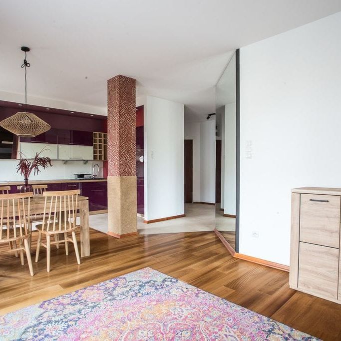 Trzy pokoje w cichej okolicy, blisko metro i park 65.47 m² - Photo 1