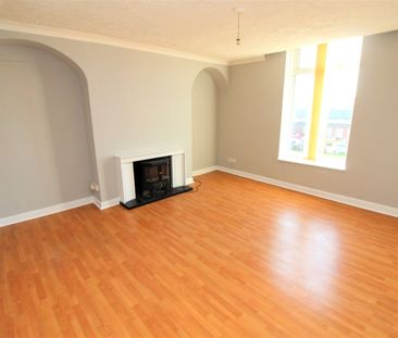 76 Walmersley Road, Bury - Photo 3