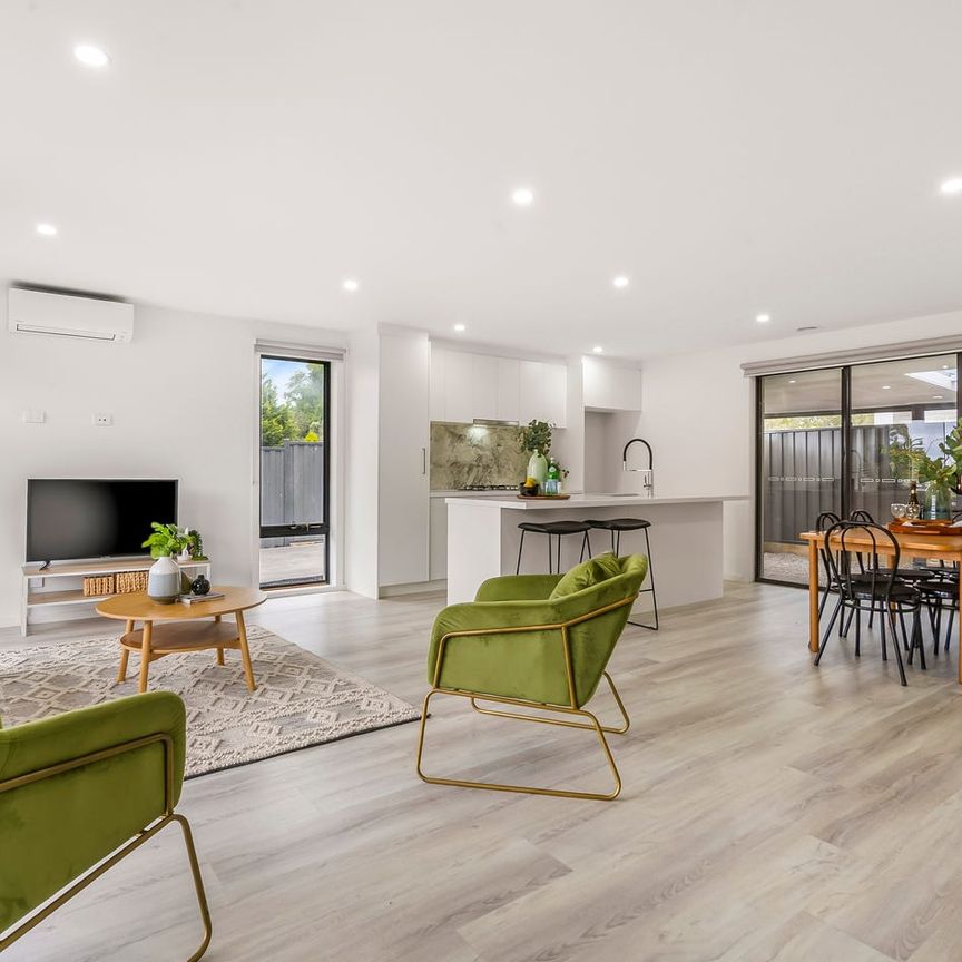 Modern, Low-Maintenance Living in a Convenient Kilmore Location - Photo 1