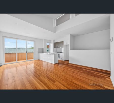 5/82 Shaftesbury Parade, Thornbury, Vic 3071 - Photo 2