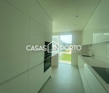 Apartamento T2 novo com varanda e garagem nos Jardins da Efanor - Photo 4