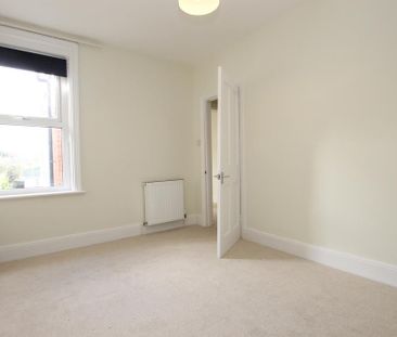 3 bedroom detached house to rent - Photo 4