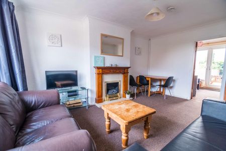 40, Crossways - Photo 2