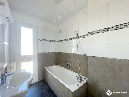 Location Appartement 2 pièces 50m² ROANNE 42300 - Photo 1