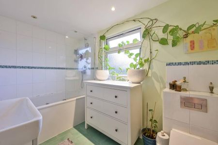 4 bedroom house to rent - Photo 2