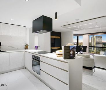 WOW fully refurbished fully furnished 3 bedroom unit - Photo 1