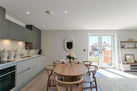2 bedroom apartment to rent - Photo 2