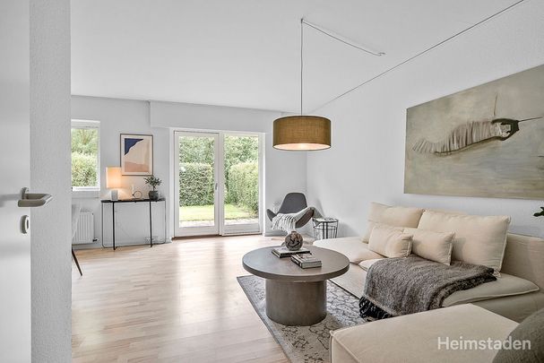 Skønt rækkehus i Holluf Pile med egen have og parkering - Foto 1