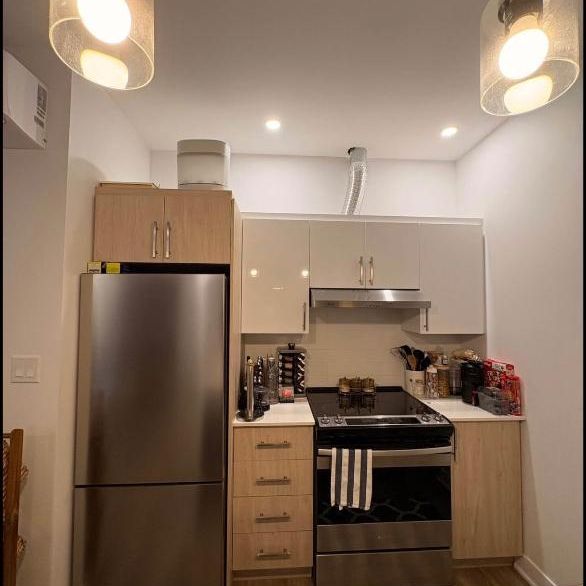 1er mois gratuit, Condo (3 1/2) 1 chambre, 1 salle de bain - Photo 1